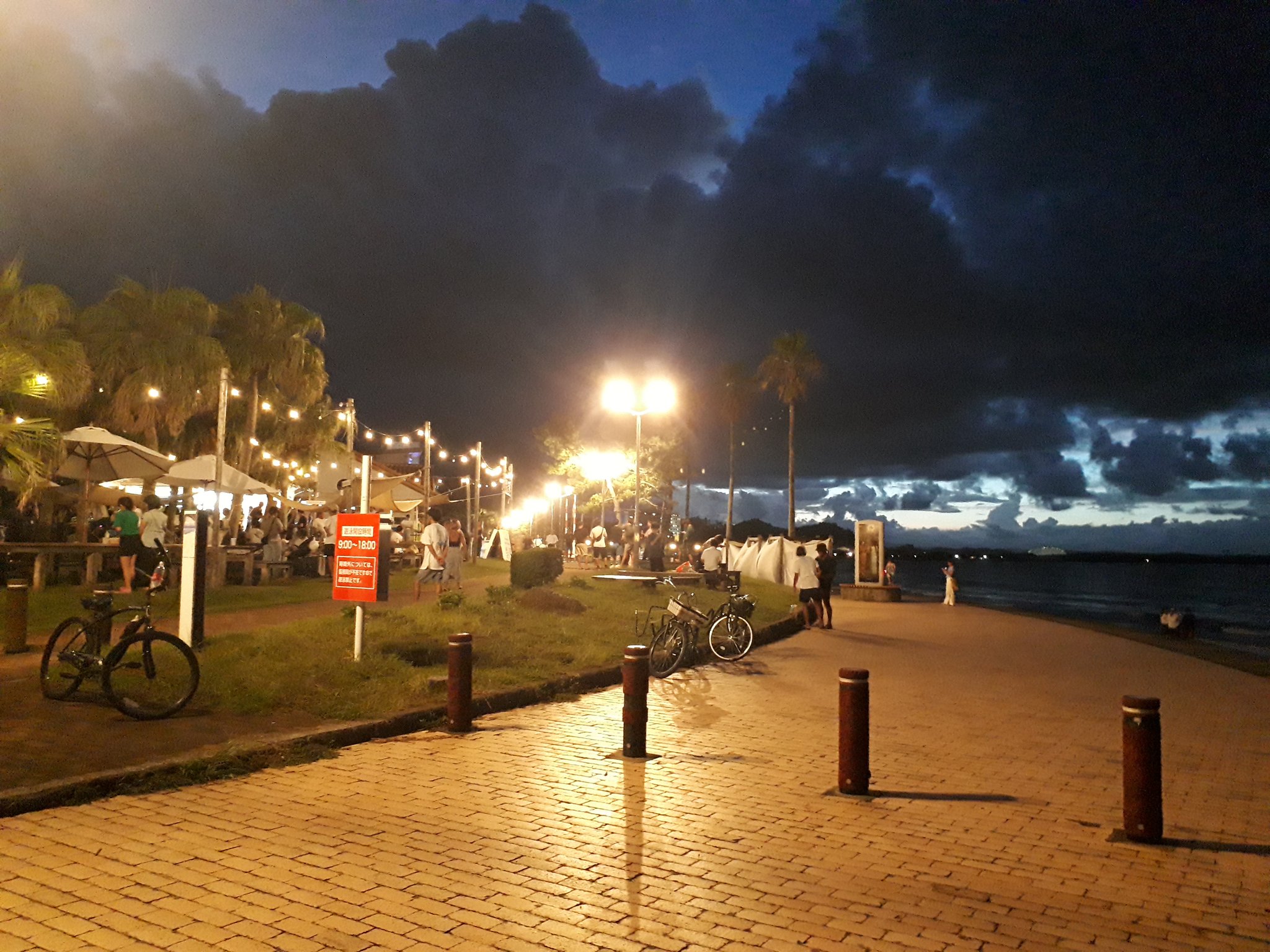 宮崎のビーチパーティー